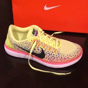 Nike Free RN Distance, Men’s Size 8.5, BRAND NEW